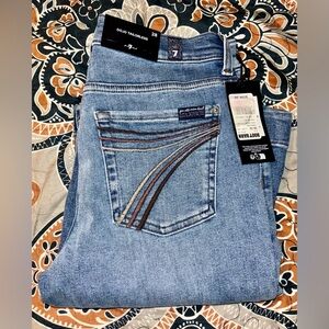 NWT womens 7 For All Mankind Women's Light Blue Boot Cut Jeans SIZE 28x32